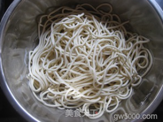 湖北热干面的做法步骤：8