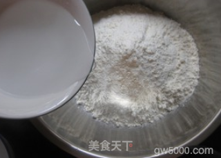 湖北热干面的做法步骤：2