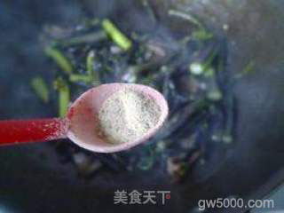 腊肉炒红菜苔的做法步骤：7