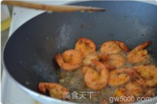 油闷大虾的做法步骤：4
