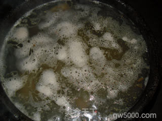 排骨藕汤的做法步骤：7