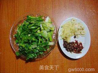 佐酒下饭两相宜-------【香煎糍粑鱼】的做法步骤：5