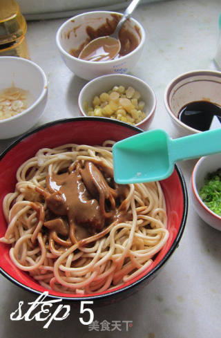 湖北名小吃——｛热干面｝的做法步骤：5