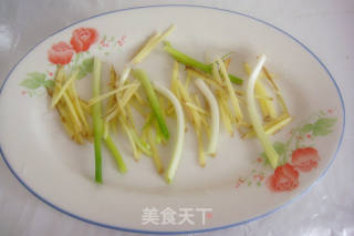 湖北家乡菜--清蒸武昌鱼的做法步骤：3