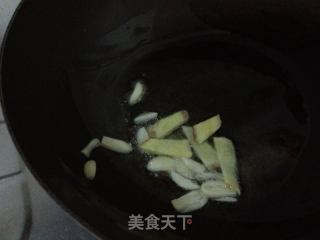 板栗烧鸡的做法步骤：4