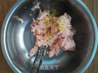千张肉卷的做法步骤：3