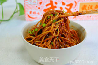 武汉热干面的做法步骤：7