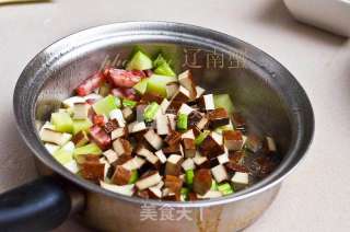 香菇酱炒香干的做法步骤：5
