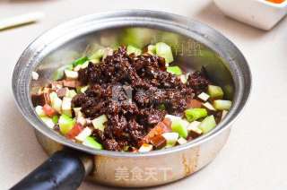 香菇酱炒香干的做法步骤：6