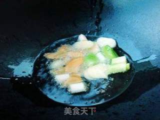 祛风湿食疗——木瓜鳝鱼的做法步骤：2