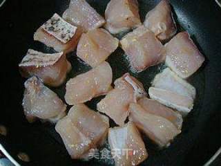 佐酒下饭两相宜-------【香煎糍粑鱼】的做法步骤：6