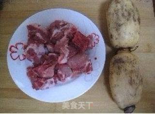 莲藕排骨汤的做法步骤：1