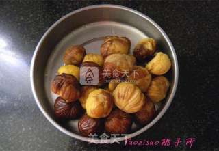 板栗烧鸡翅的做法步骤：2