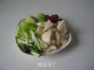 我的锅：热滋滋 辣呵呵 的美味菜--板鸭莴笋香锅的做法步骤：3
