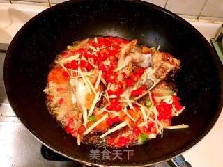 湖北特色菜糍粑清江鱼的做法步骤：3
