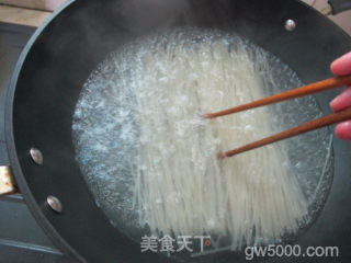 南昌炒米粉的做法步骤：4