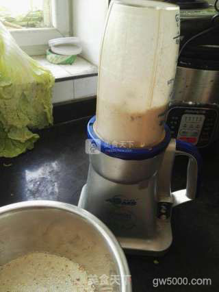 南瓜版米粉蒸肉的做法步骤：2