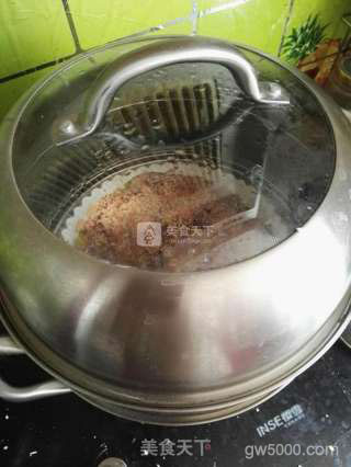 南瓜版米粉蒸肉的做法步骤：7