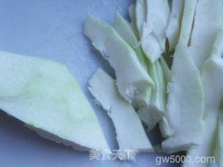 柚子皮变身餐桌上最受欢迎的消食解腻菜——柚香粉蒸肉的做法步骤：4