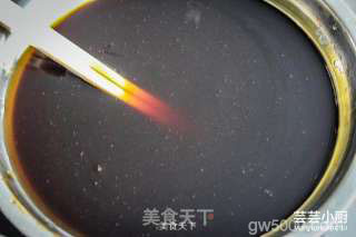 【芸芸小厨】三杯鸡的做法步骤：1