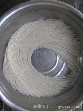 江西米粉的做法步骤：1