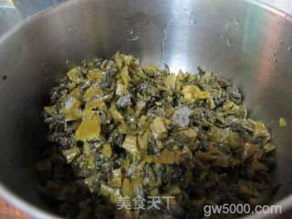 南昌特色炒咸菜的做法步骤：2