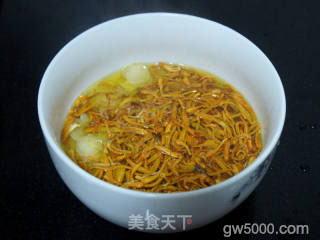 虫草花参鸡汤的做法步骤：5