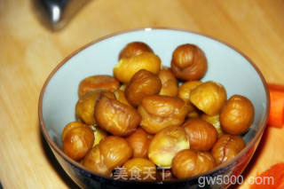 可乐板栗鸡的做法步骤：2