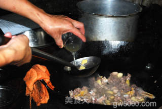 莲花血鸭的做法步骤：6