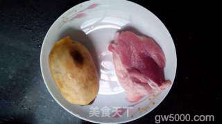 莲藕酿的做法步骤：1