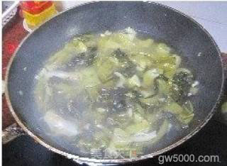 无辣版酸菜鱼的做法步骤：7