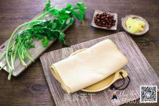 鲜香烫干丝的做法步骤：1