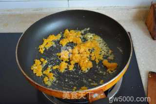 咸蛋黄焗南瓜的做法步骤：5