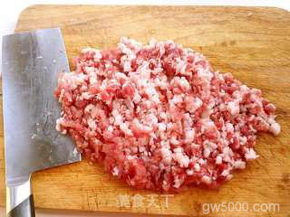 红烧狮子头的做法步骤：4