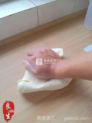 中点传奇—鲜肉小笼包的做法步骤:3