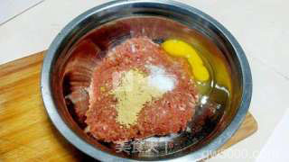 红烧狮子头的做法步骤：3