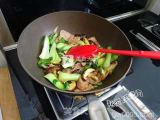 培根香菇油菜的做法步骤：10
