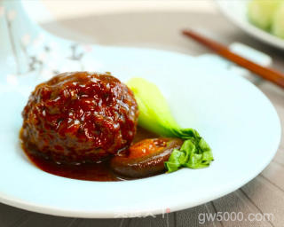 红烧狮子头的做法步骤：11