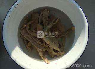 笋干红烧肉的做法步骤：2