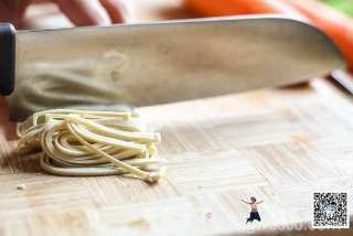 鲜香烫干丝的做法步骤：2