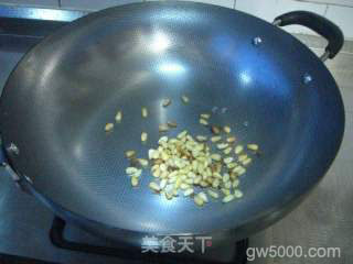 松仁玉米的做法步骤：3