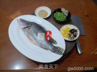 名家名菜—松鼠鳜鱼的做法步骤:1