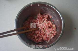 清炖狮子头的做法步骤：1