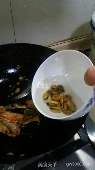 红烧狮子头的做法步骤：5