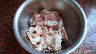 糖醋辣排骨的做法步骤:1