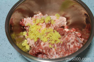 【清炖狮子头】：清淡不寡淡的年味菜的做法步骤：7