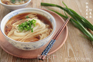 阳春面的做法步骤：8