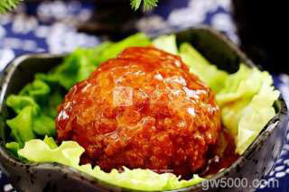 红烧狮子头的做法步骤：15