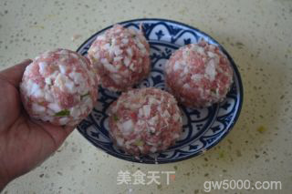 蟹黄狮子头的做法步骤：9