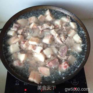 笋干红烧肉的做法步骤：3